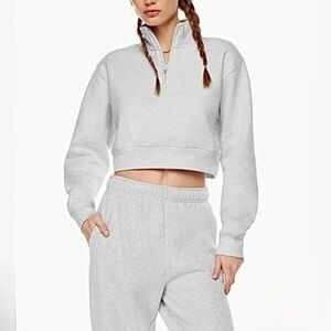 ARITZIA TNA Cropped Cozy Fleece Quarter Zip Sweatshirt Gray